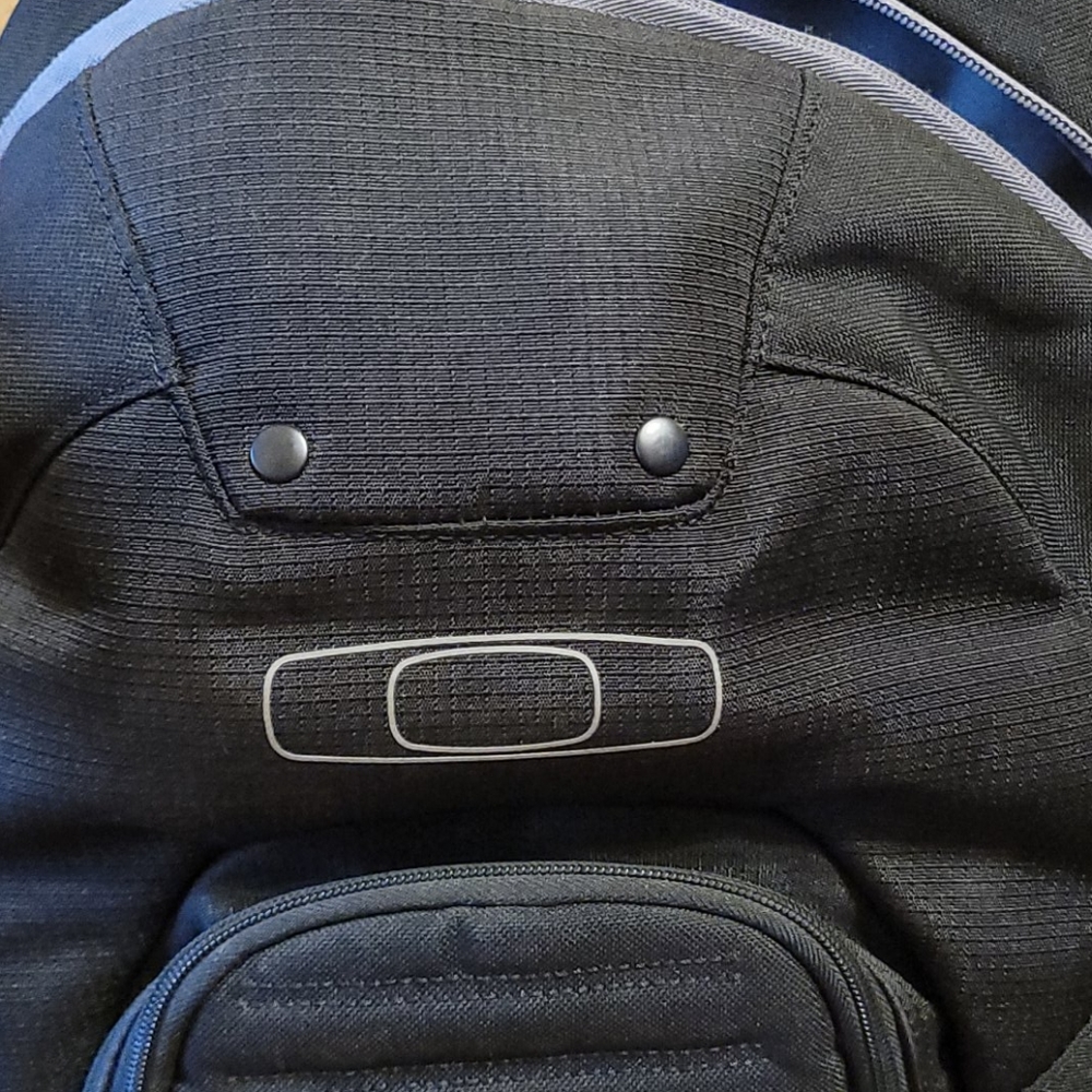 Oakley backpack 🎒 - Picture 4 of 5